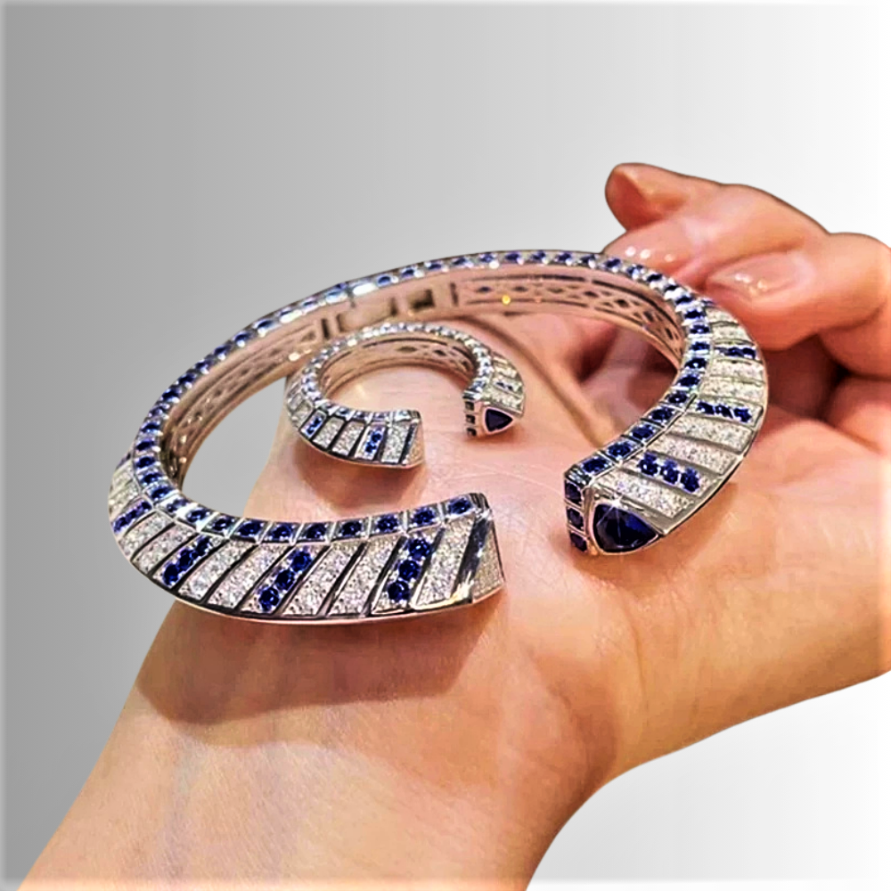 Bracciale Rigido con Zaffiri Coltivati e Brillanti Sintetici ad Alto Contenuto di Carbonio