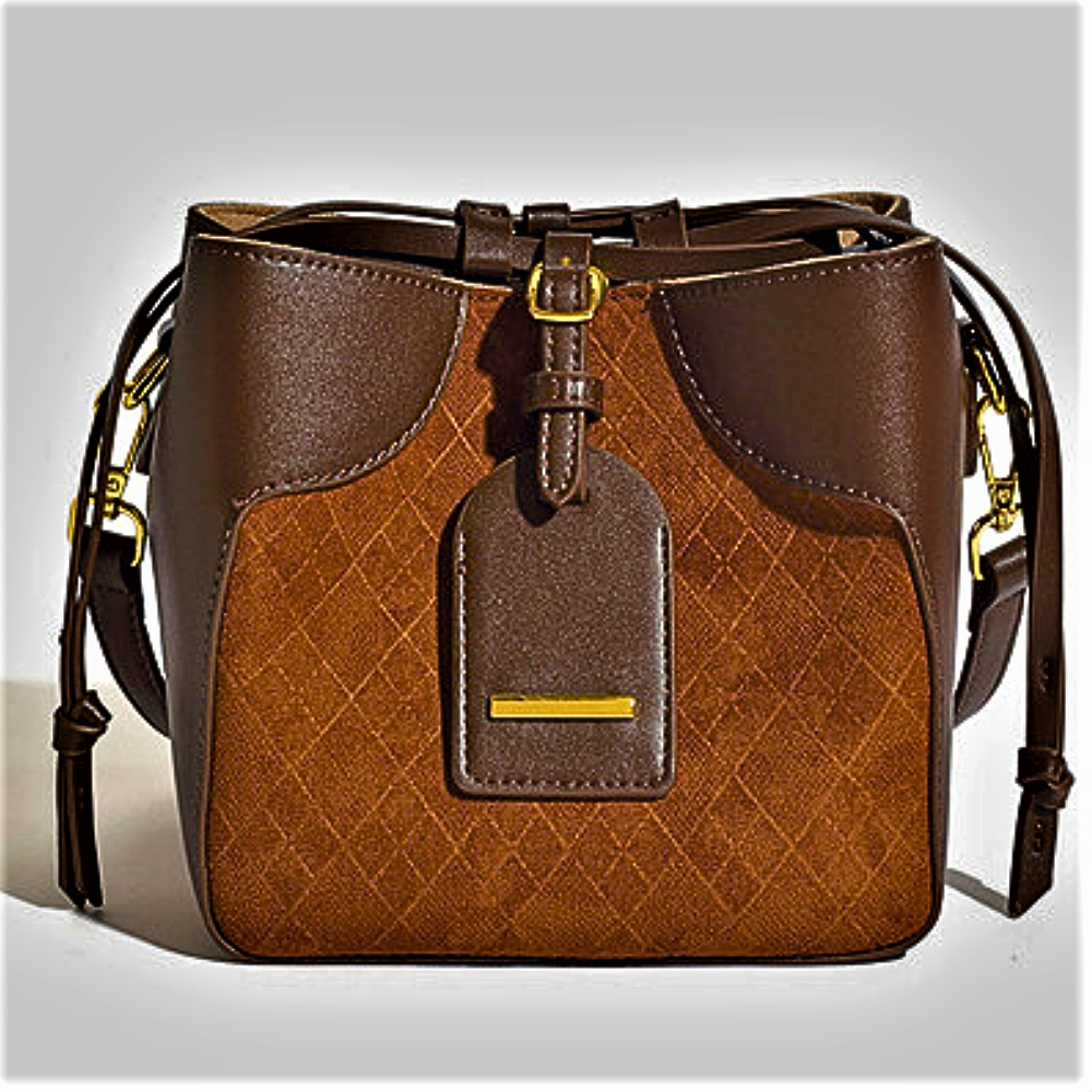 Bolso elegante de dos tonos, estilo y capacidad en un solo accesorio