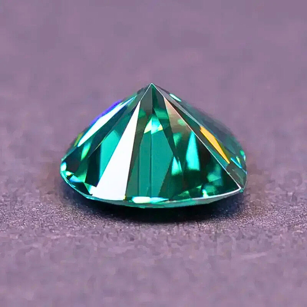 Moissanite Verde Smeraldo Taglio Cuore Certificata