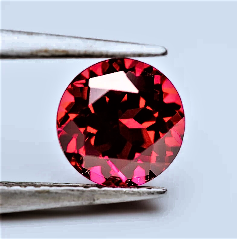 Rubino Lab Grown Taglio Brillante