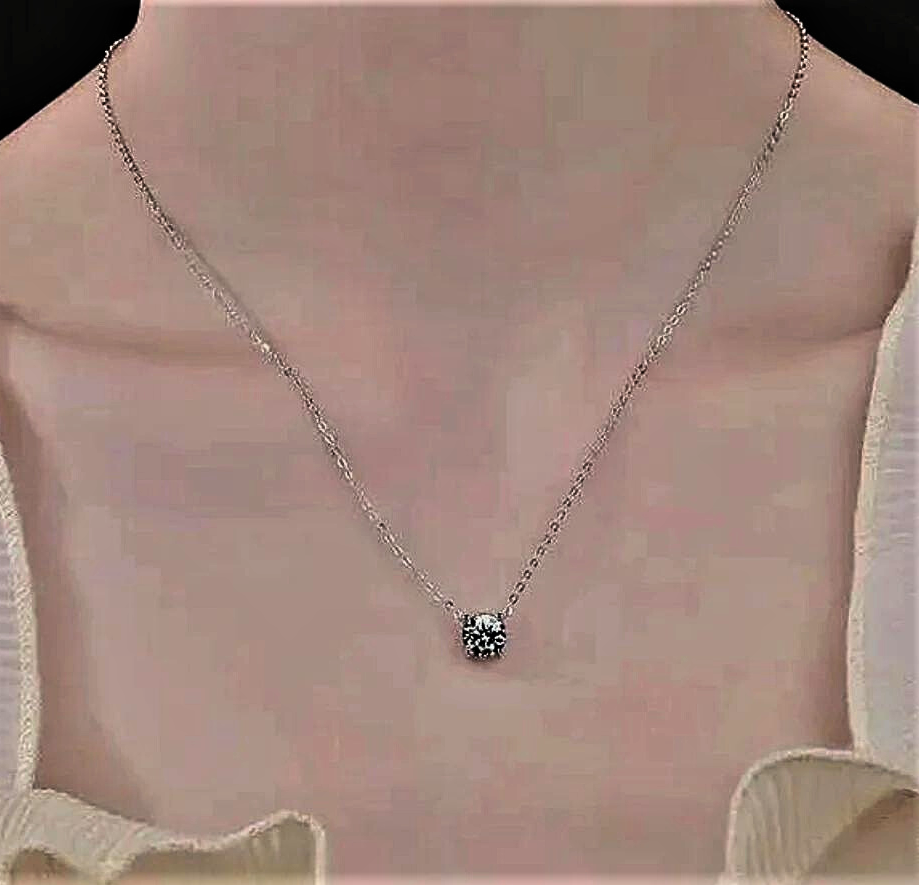 Collar “Punto Luce”: un precioso icono de estilo y brillo