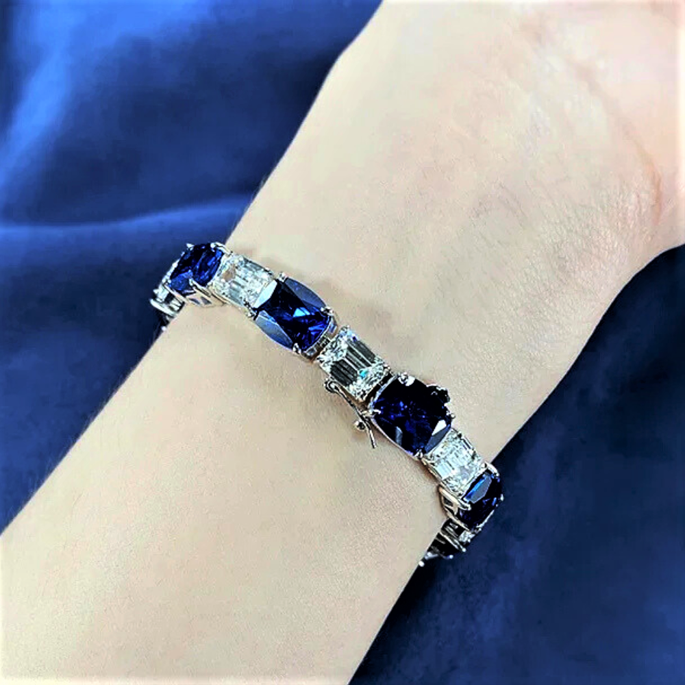 Bracciale con Zaffiri Coltivati Taglio Cuscino e Diamanti Taglio Smeraldo