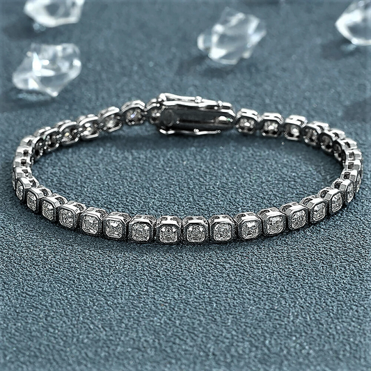 Bracciale Tennis con Moissaniti Taglio Asscher D Color VVS1