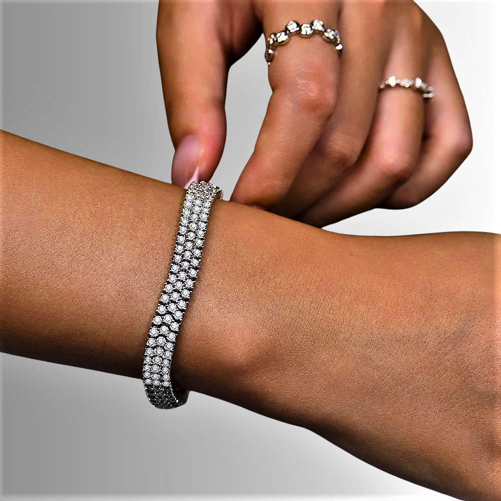 Bracciale con Pavè di Moissaniti Certificate: Un Capolavoro di Lusso ed Eleganza