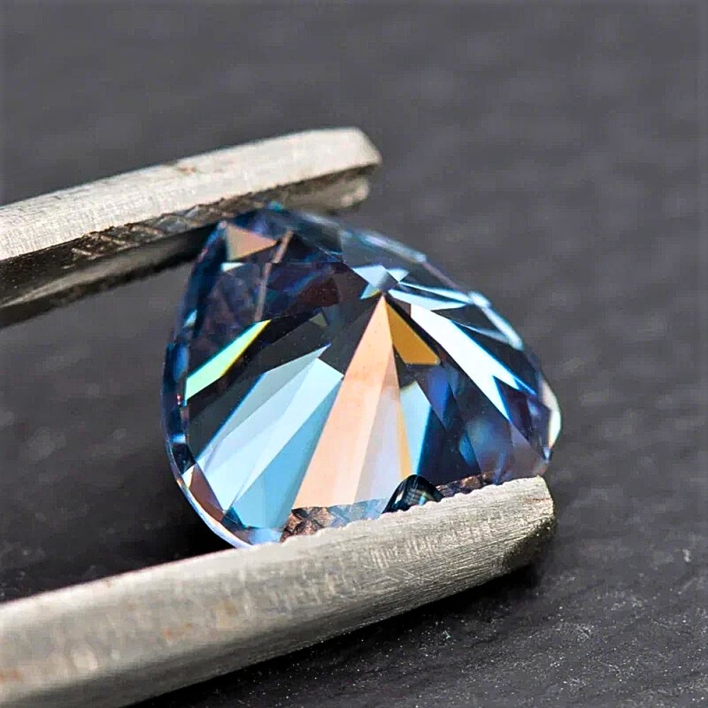 Moissanite Blu Ghiaccio Taglio Cuore Certificata