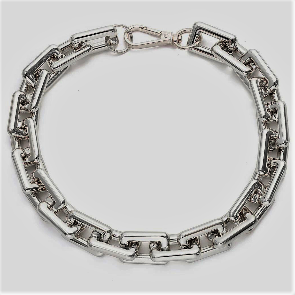 Collana "Rettangoli Luminosi": Eleganza e Audacia per un Look Inconfondibile
