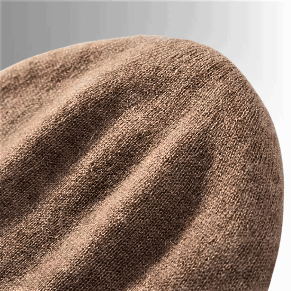 Cappello a Doppio Strato in 100% Puro Cachemire: Calore ed Eleganza Senza Tempo