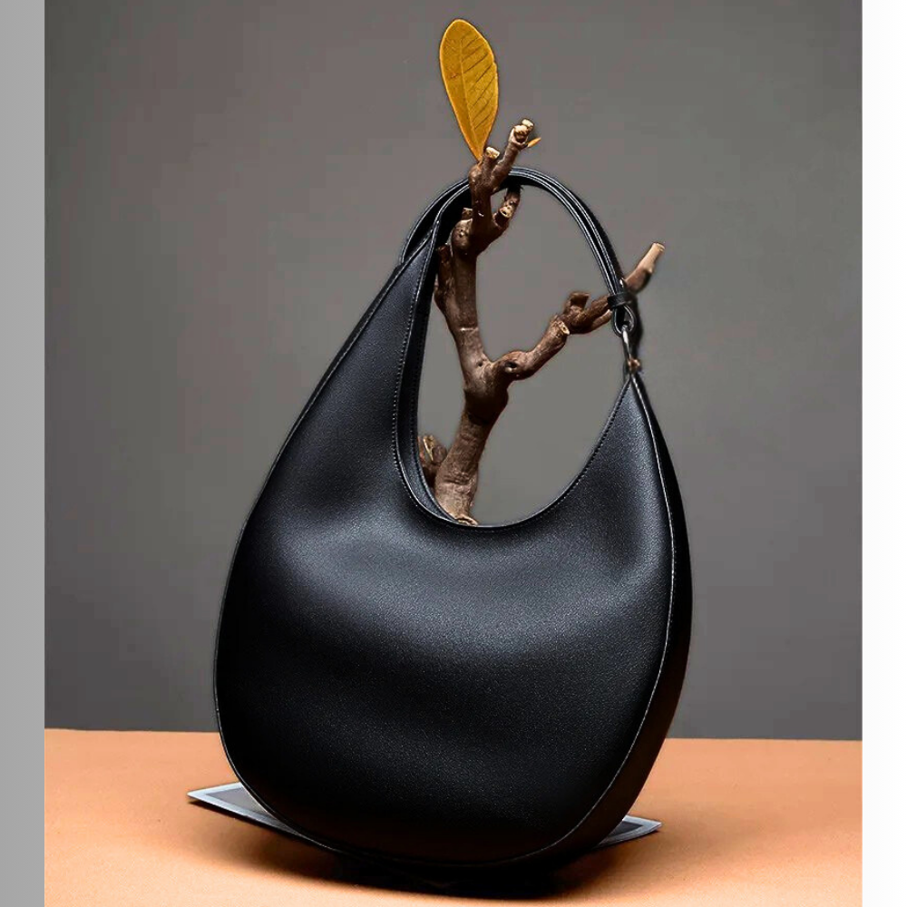 Borsa Hobo Allungata in Vera Pelle di Vitellino