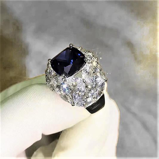 Fascino Supremo – Anello con Zaffiro Royal Blue e Diamanti Lab Grown