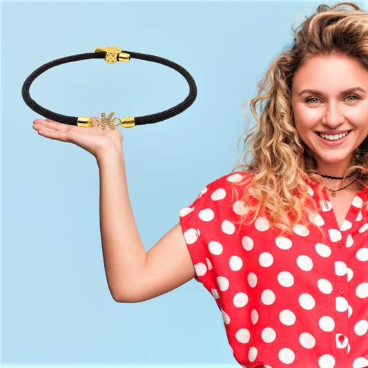 Bracciale in Tessuto con Iniziale - Tocco di Colore Quotidiano