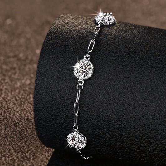 Bracciale a Tre Moissaniti D Color per Ct 1,50 su Maglie Ovali