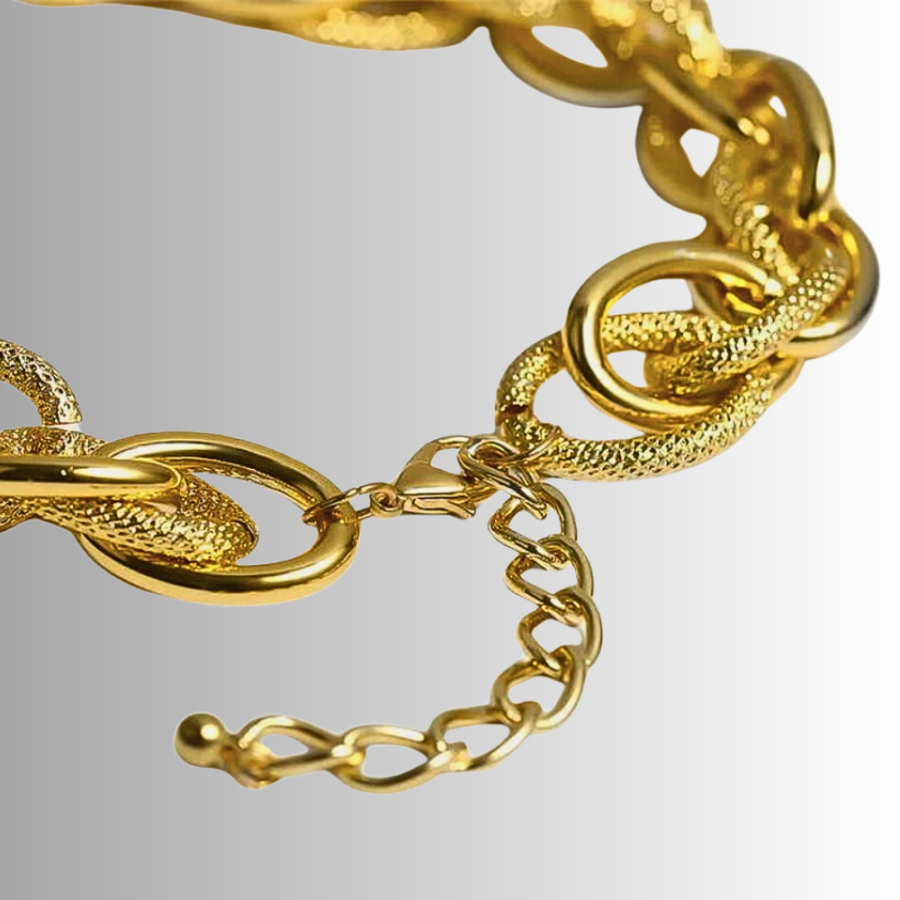 Collana "Patto d’Amore": Connubio di Stile e Significato