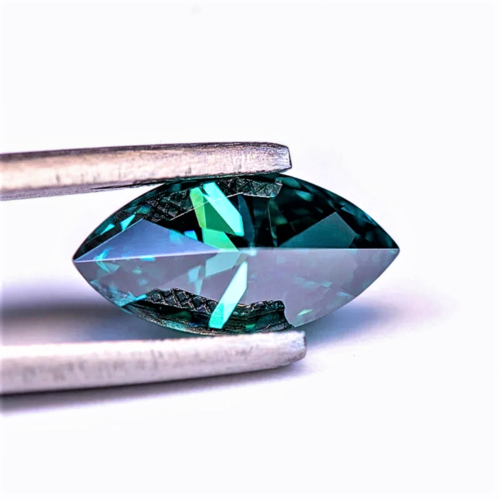 Moissanite Verde Smeraldo Taglio Marquise Certificata