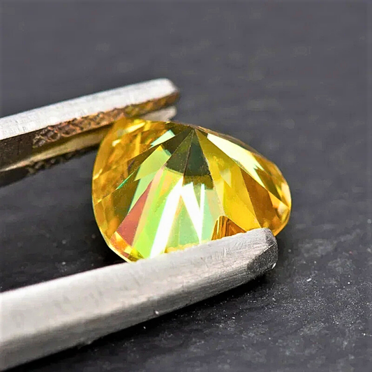 Moissanite Giallo Dorato Taglio Cuore Certificata