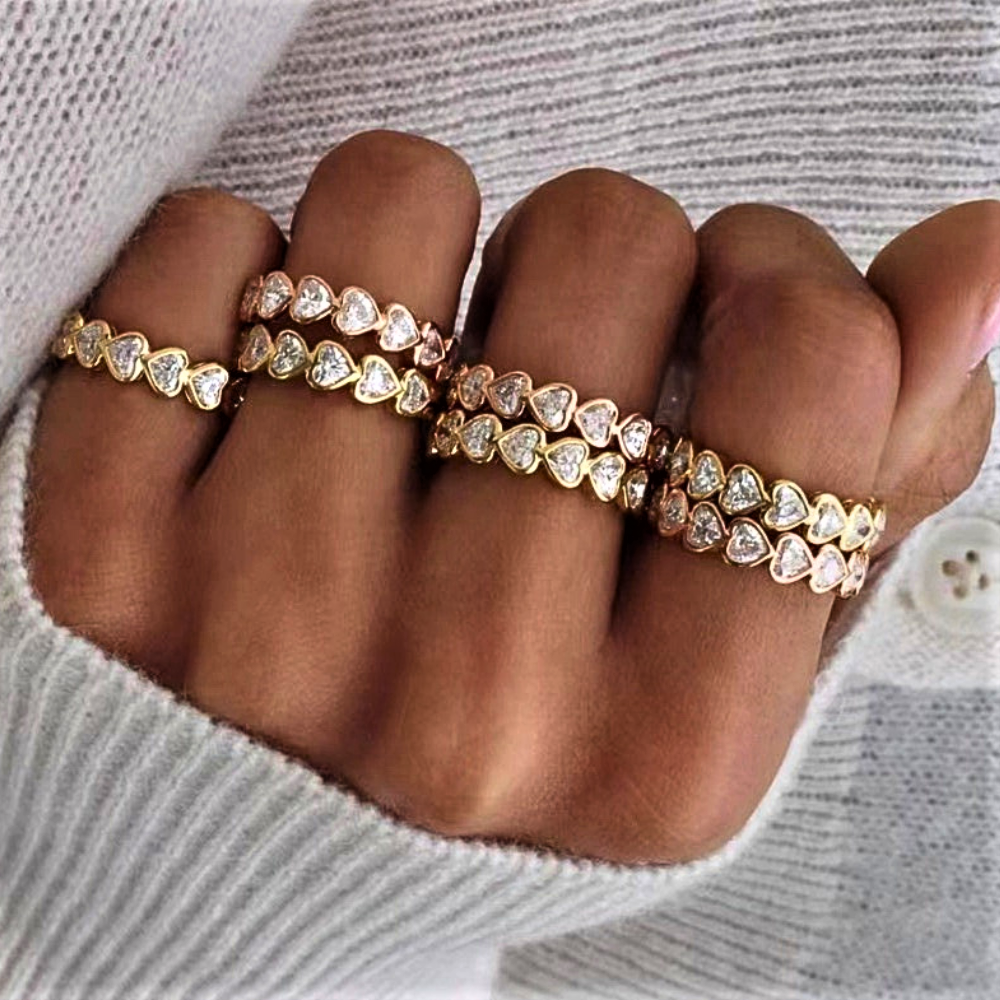 Fe "Corazones Brillantes" Afirmación de Estilo y Elegancia