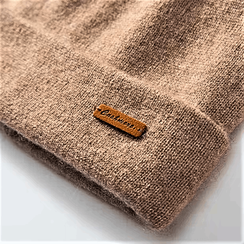 Cappello a Doppio Strato in 100% Puro Cachemire: Calore ed Eleganza Senza Tempo