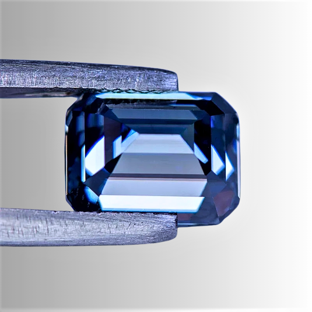 Moissanite Royal Blue Taglio Smeraldo Certificata