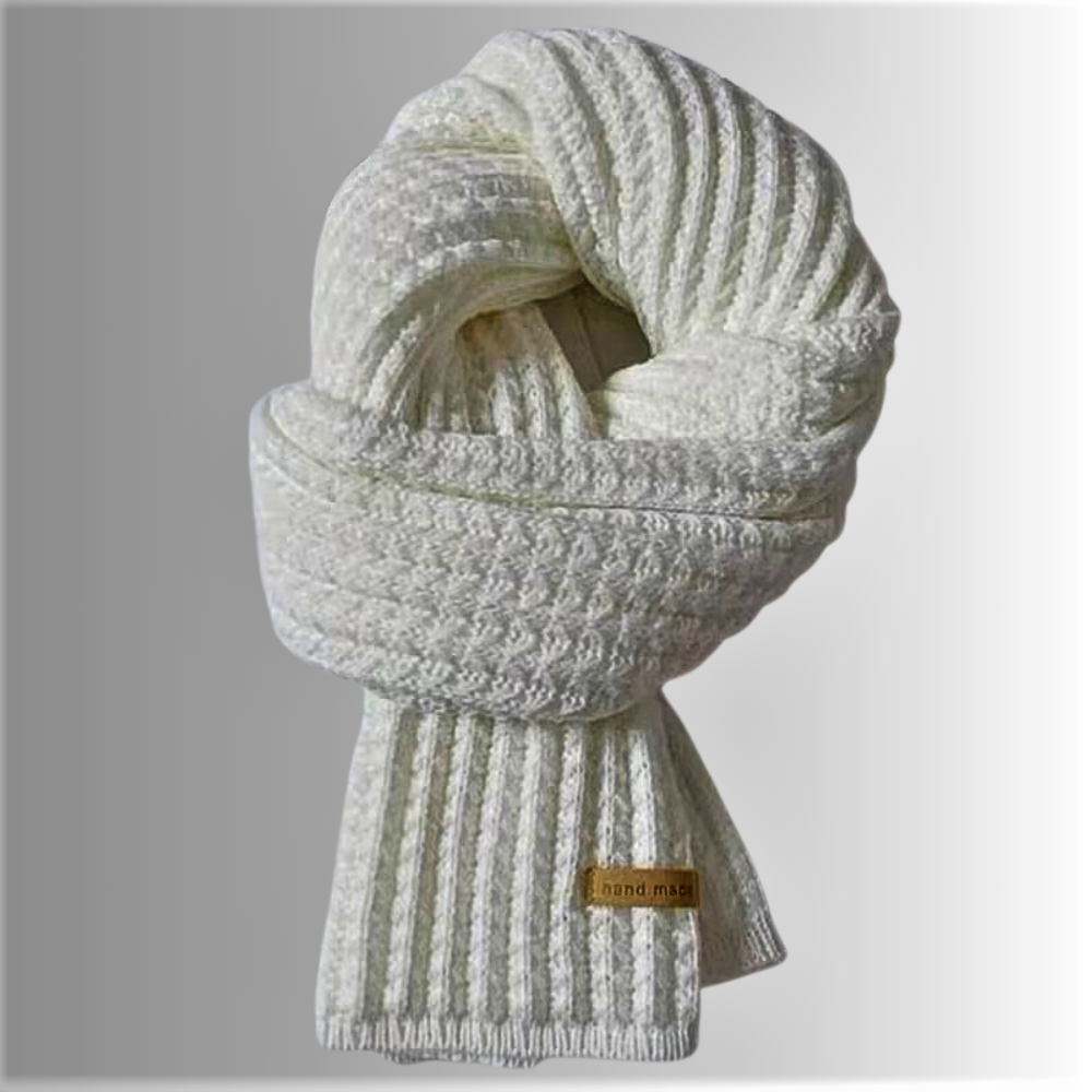 Cashmere Blend Scarf: Elegance, Softness and Warmth