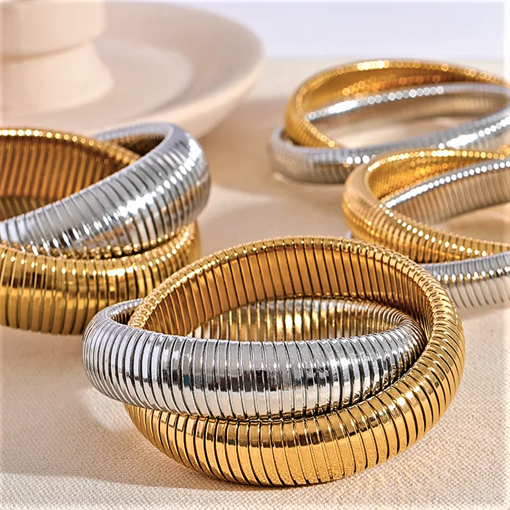 Pulsera doble "Canna del Gas": un homenaje al diseño de Bulgari