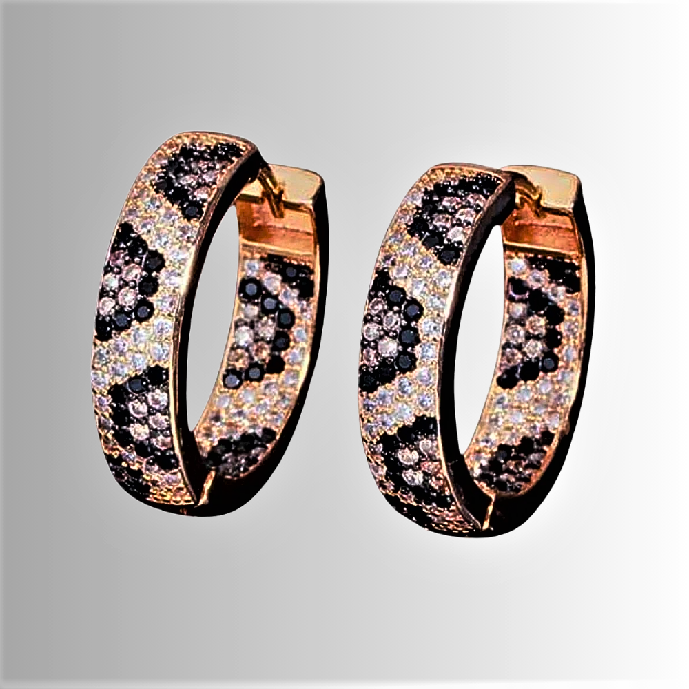 "Pitone Illuminato": Tre Modelli di Orecchini ispirati alla Natura