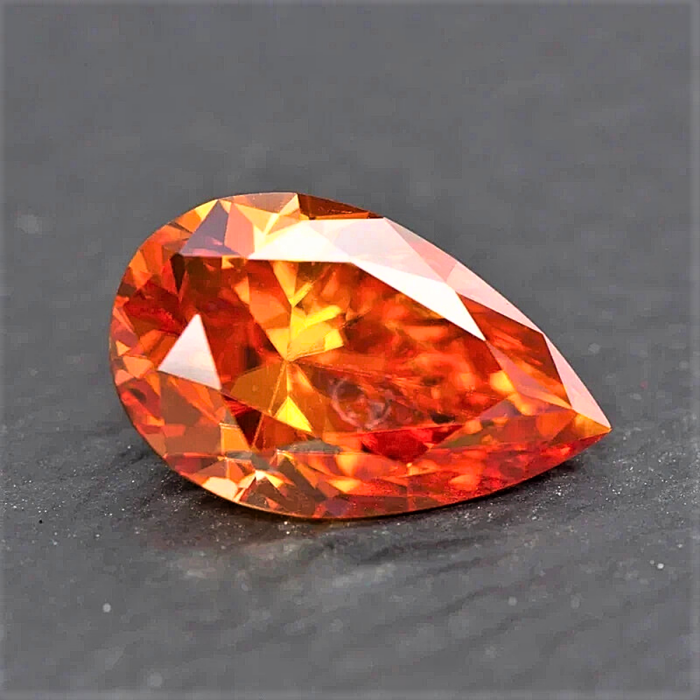Moissanite Arancio Taglio Goccia