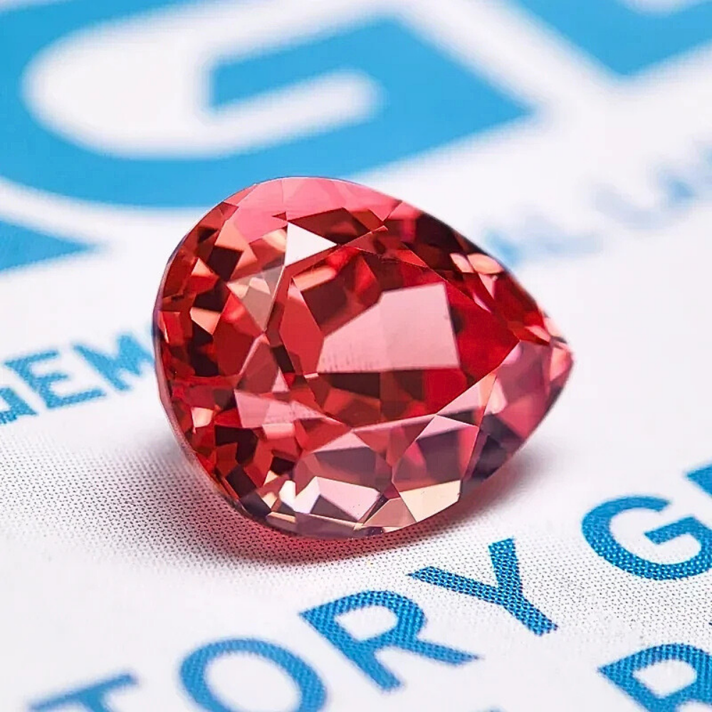 Zaffiro Padparadscha Lab Grown Taglio Goccia Certificato