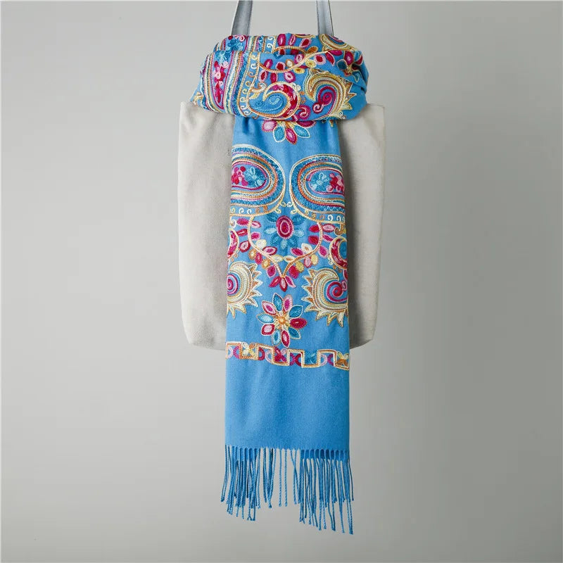 Pashmina Ricamata a Mano Eleganza dalla Tradizione Orientale