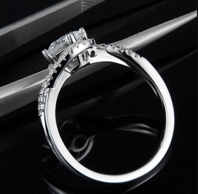 AnuJewel 1ct D Color Moissanite 18K Gold Plated Halo Angel Eye Engagement Wedding Rings Wholesale