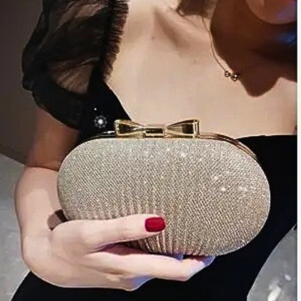 Clutch a Ovetto con Chiusura a Fiocco