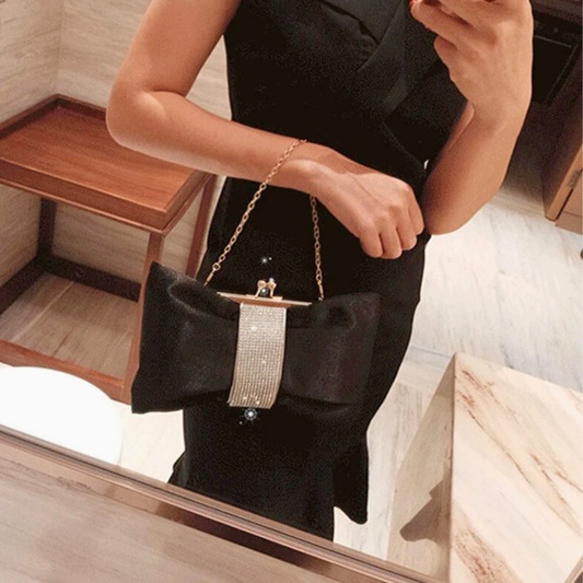 Clutch a Portafoglio in Seta e Strass