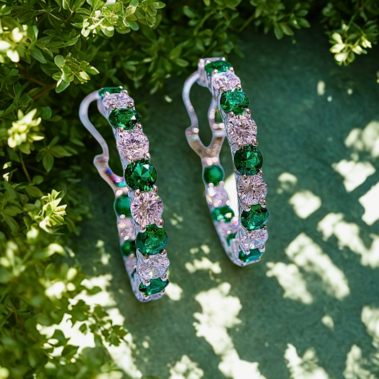 Orecchini a Cerchio con Smeraldi o Zaffiri Coltivati