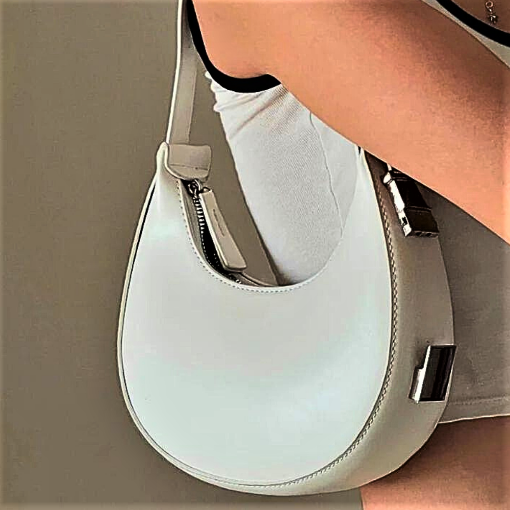 Mini Bag Eleganza e Stile con un Tocco di Glamour