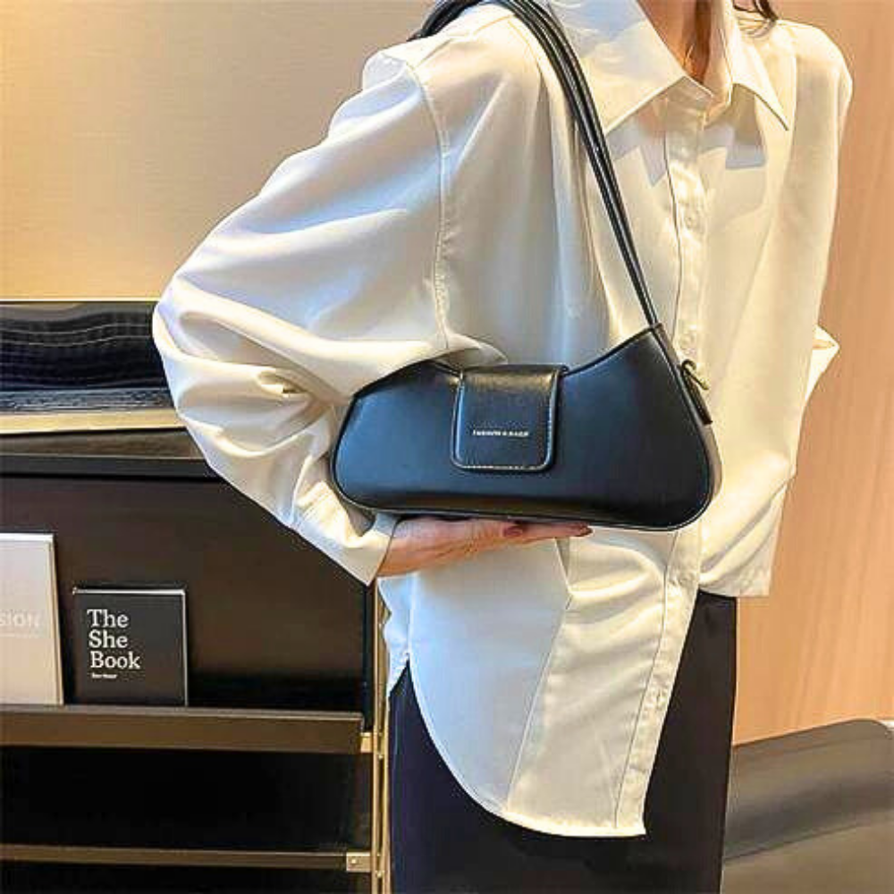 Bolso Mini Baguette Elegancia y Sofisticación en un Diseño Atemporal