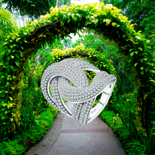 Fascione Fantasia con Pavè di Moissaniti D Color Certificate