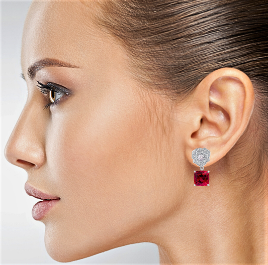 Orecchini a Fiore con Rubino Coltivato Taglio Cuscino da ct 7,55 e Brillanti Lab Grown
