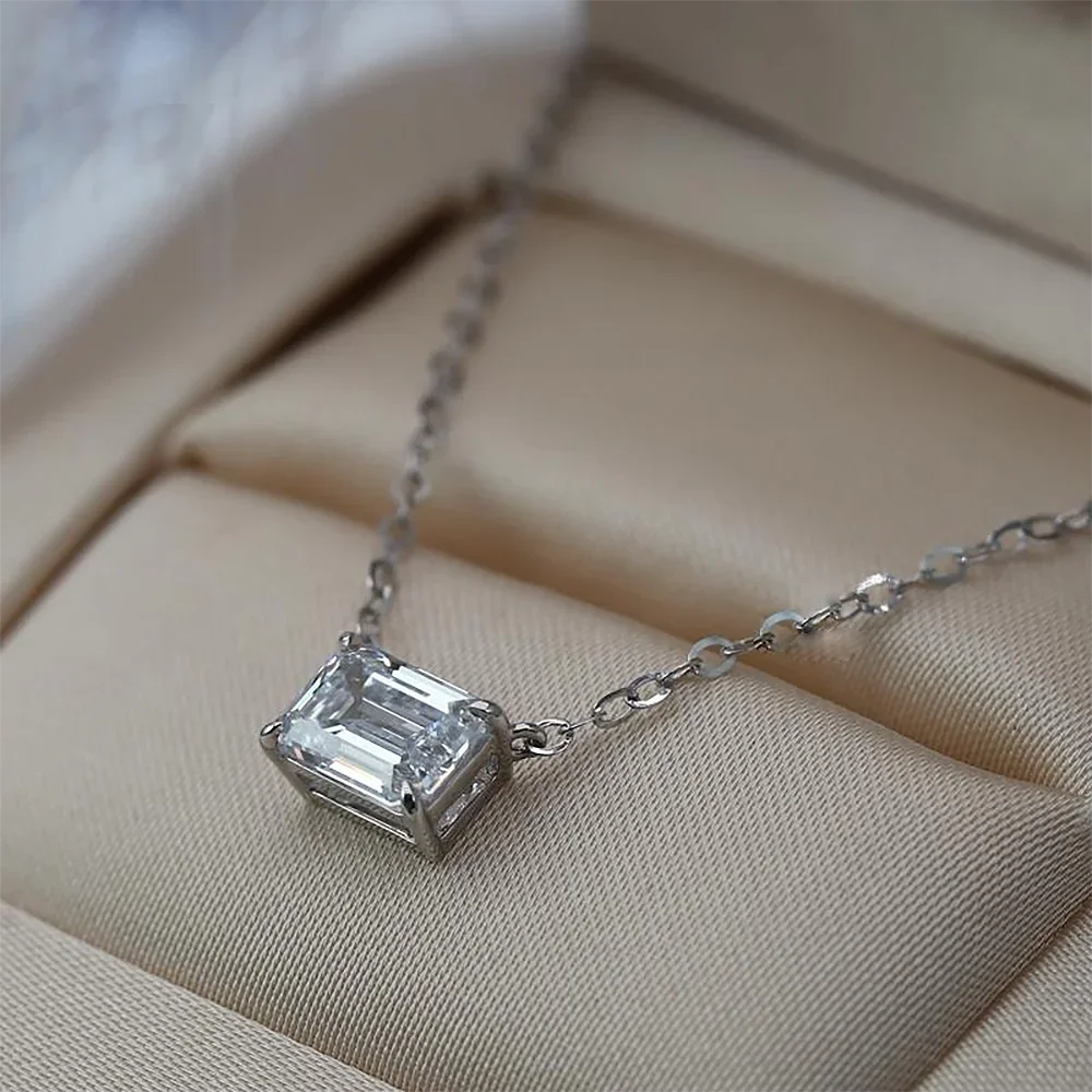 1/2/5carat Emerald Cut Moissanite Pendant Necklaces for Women 925 Silver Plated 18k Gold Rectangle Solitaire Diamond Neckchain