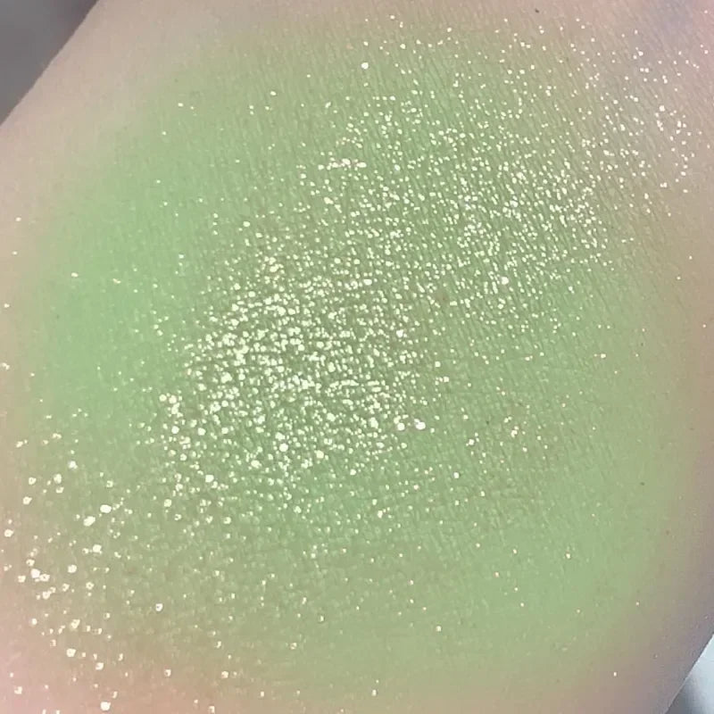 Palette Ombretti 16 Colori – Esprimi la tua personalità con colori unici!