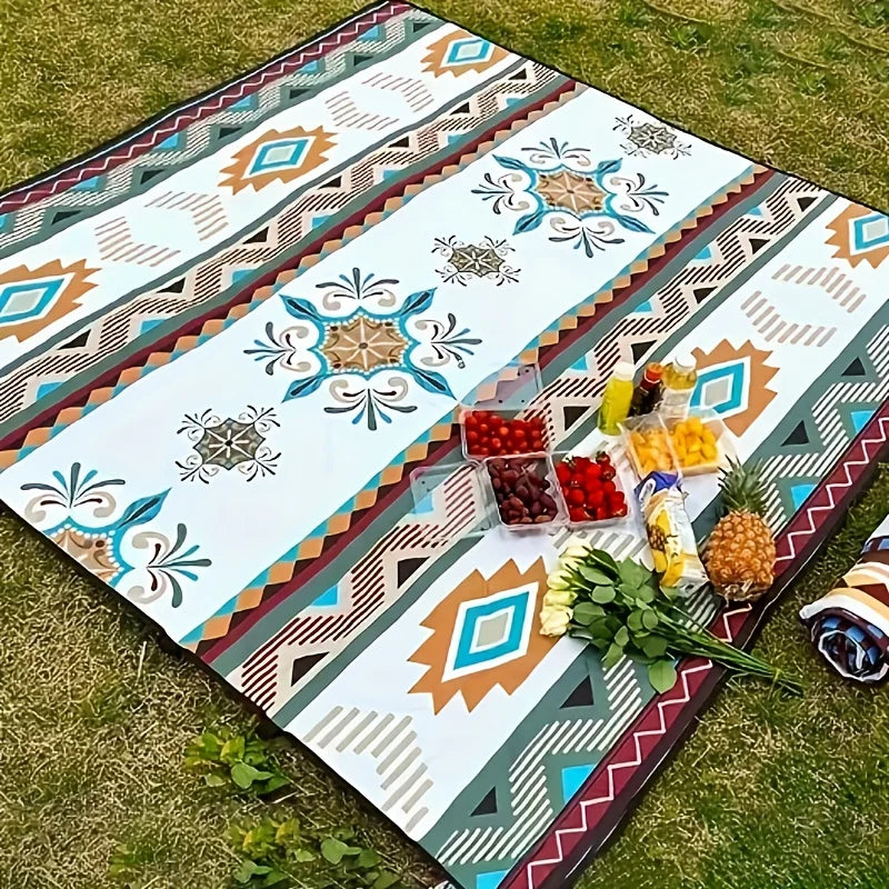Outdoor camping picnic blanket, suitable for camping, barbecues, hiking and traveling. Portable beach mat, hand wash only.