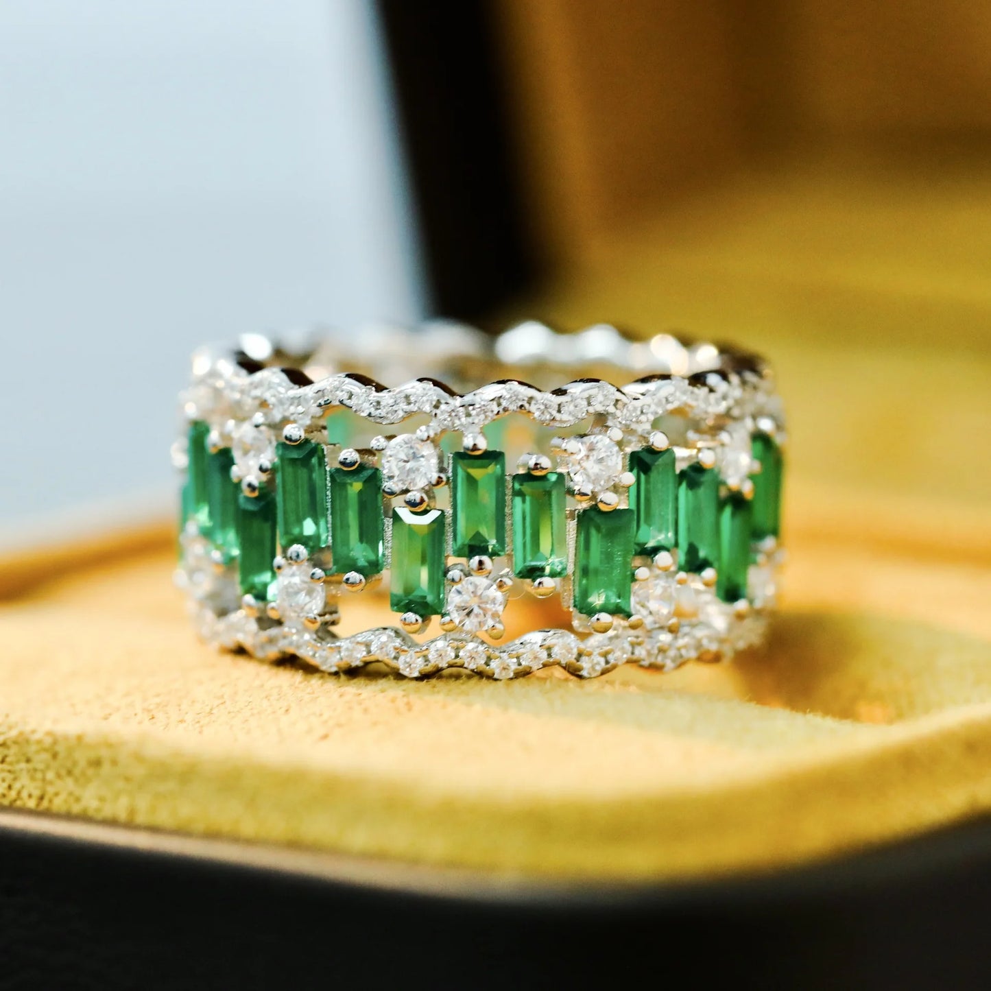 WUIHA Vintage Real 925 Sterling Silver Emerald High Carbon Diamonds Wedding Band Engagement Cocktail Rings Gifts Fine Jewelry
