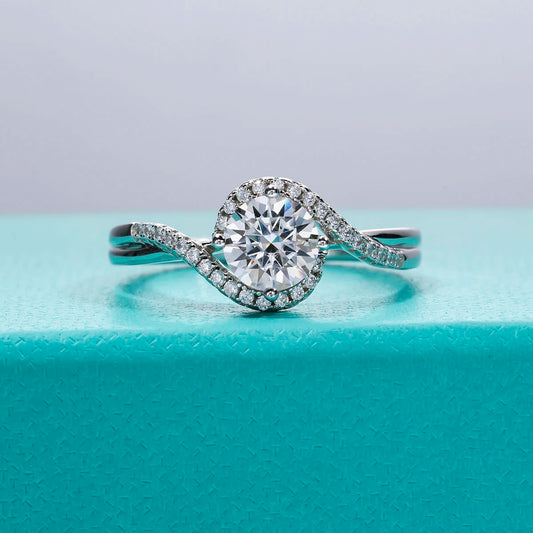 AnuJewel 1ct D Color Moissanite 18K Gold Plated Halo Angel Eye Engagement Wedding Rings Wholesale