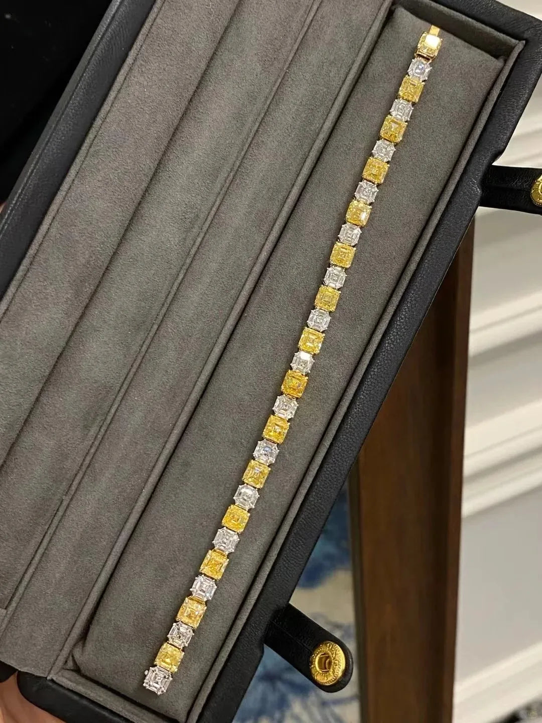 Diamanti Lab Grown Taglio Asscher con Certificato IGI