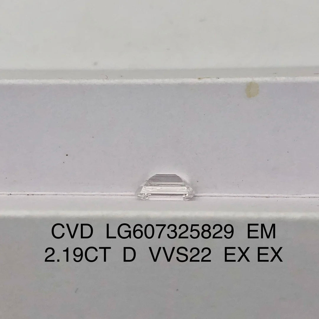Diamante Lab Grown Taglio Smeraldo Ct 2.19 D VVS2 Certificato IGI