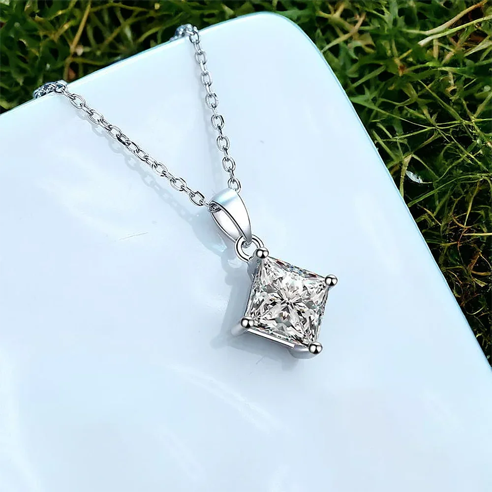 1/2carat GRA Certified Princess Cut Moissanite Pendant Necklace 925 Sterling Silver D Color Square Solitaire Diamond Neck Chain