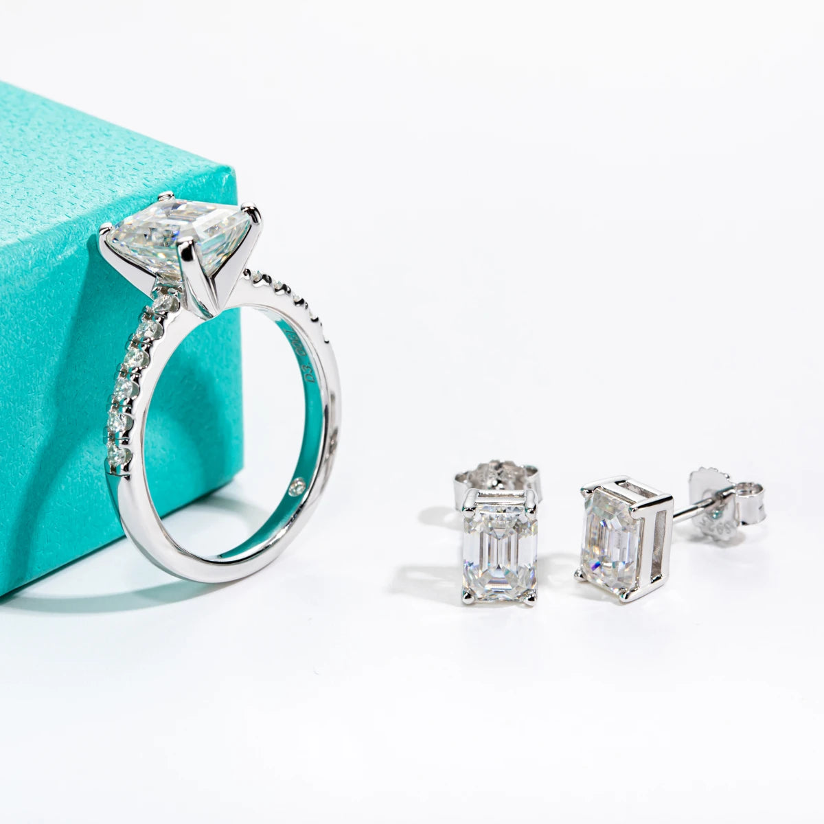 AnuJewel 3ct Emerald Cut Moissanite Engagement Ring 1ct Emerald Stub Earrings Bridal Sets 925 Sterling Silver Wedding Band