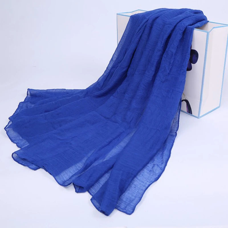 Raw Cotton Scarves: Style and Comfort for the Mid-Seasons
