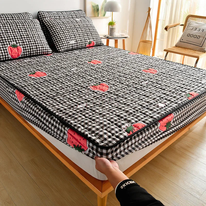 2023 New Thickened Quilted Mattress Cover Large Sheet Antibacterial Breathable Children Lovely Mattress Cover Removable