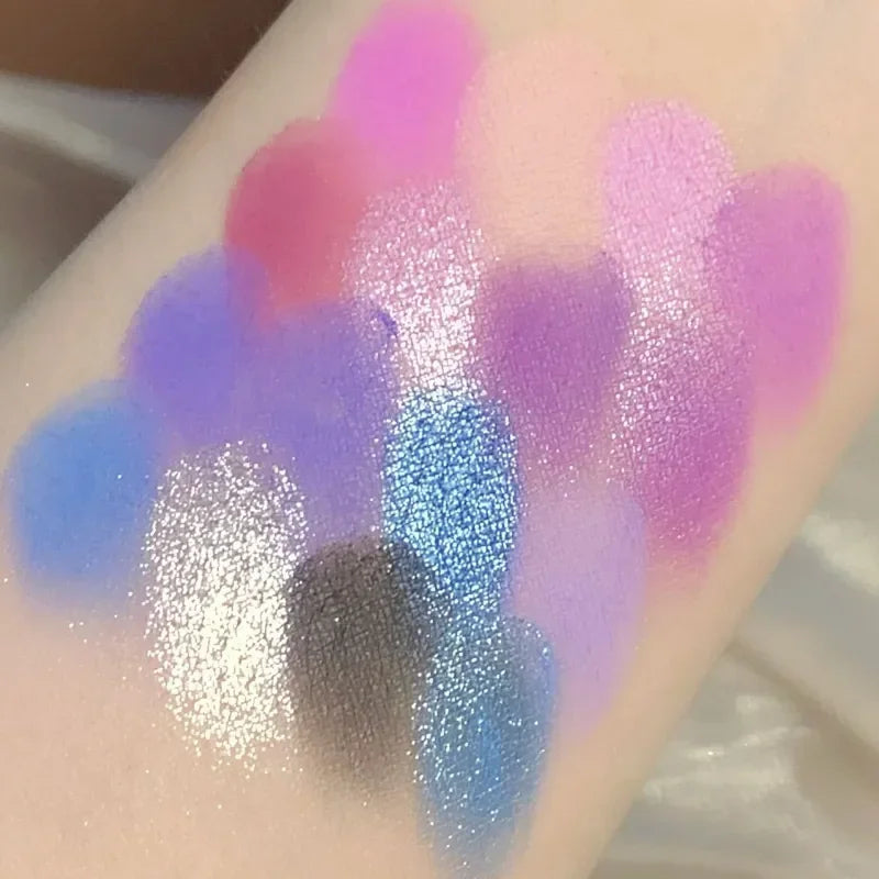 Palette Ombretti 16 Colori – Esprimi la tua personalità con colori unici!