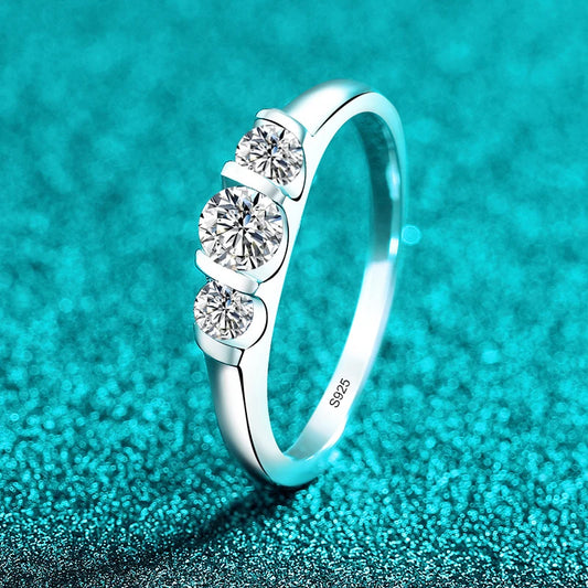 NeeT Full D VVS1 Moissanite Ring for Women 925 Sterling Silver with 18 K Gold Plated Wedding Party Women's Ring Fine Jewelry