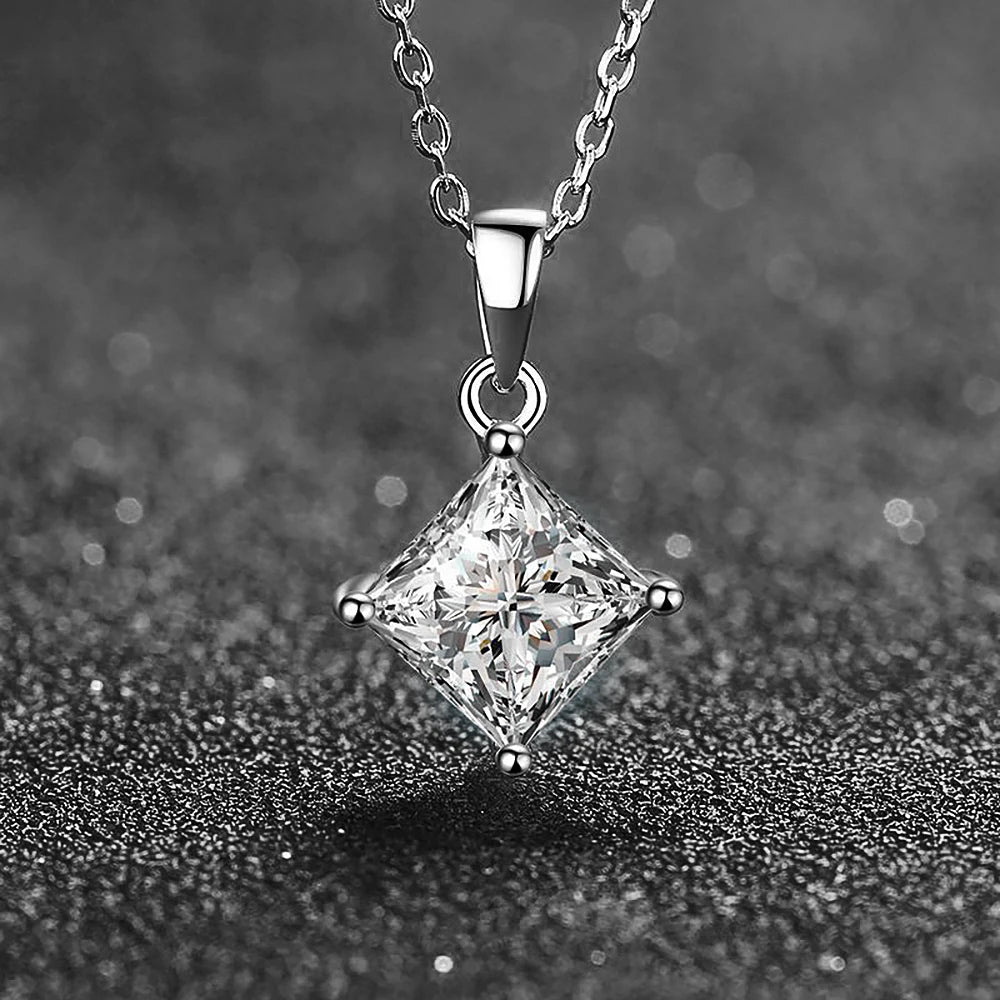 1/2carat GRA Certified Princess Cut Moissanite Pendant Necklace 925 Sterling Silver D Color Square Solitaire Diamond Neck Chain