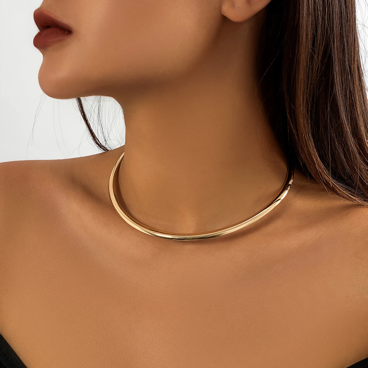 Collar “Lazo de Amor” Un Icono de Elegancia y Profundo Significado